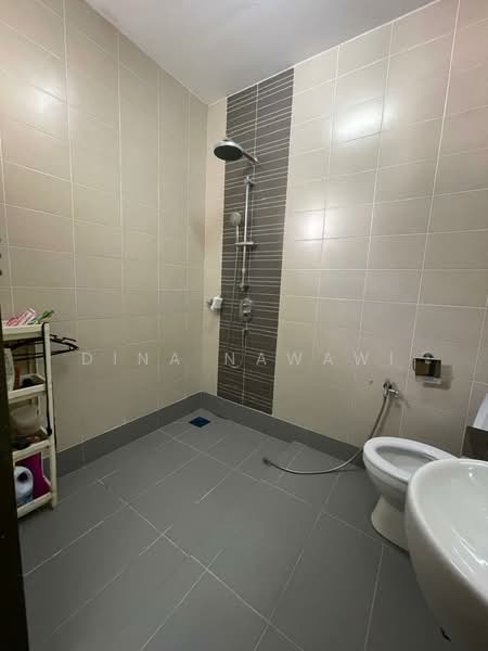 Rumah Teres 3 Tingkat untuk Dijual di Denai Alam (Shah Alam) - Dina Nawawi - Bathroom - PropertyGuru.com.my