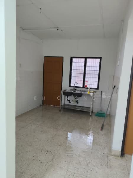Rumah Teres 1 Tingkat untuk Disewa di Taman Sentosa (Klang) - KH Chong - Kitchen - PropertyGuru.com.my