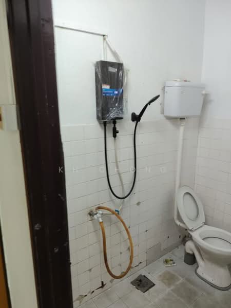 Rumah Teres 1 Tingkat untuk Disewa di Taman Sentosa (Klang) - KH Chong - Bathroom - PropertyGuru.com.my