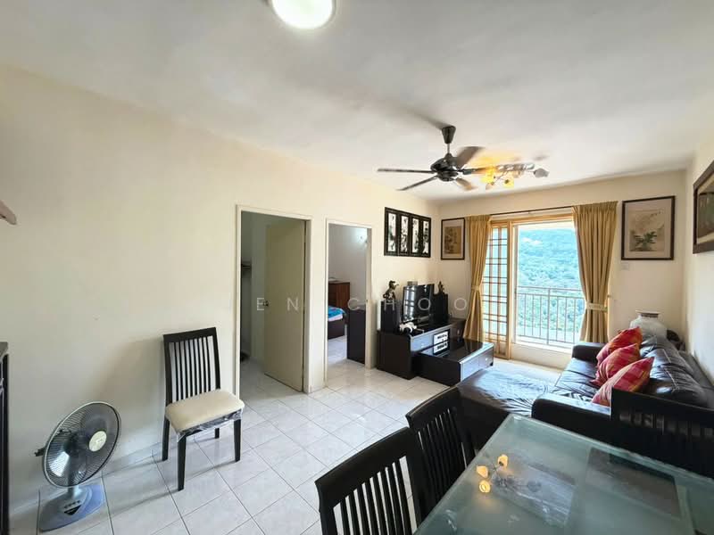 Pangsapuri untuk Dijual di Relau Vista Apartment - Jen Choo - Living Room - PropertyGuru.com.my