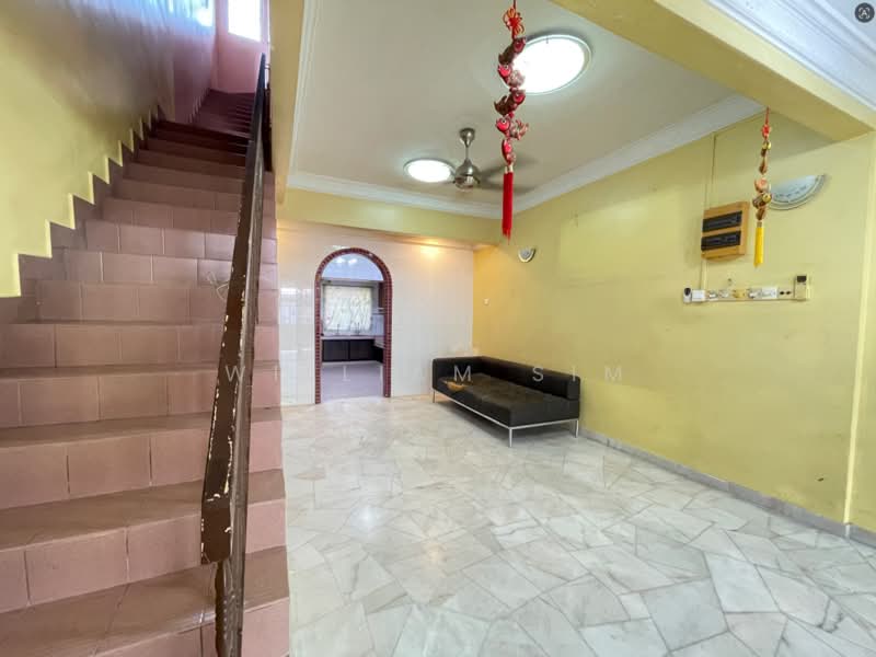 2.5-storey Terraced House for Sale in Taman Selayang Jaya (Selayang) - William Sim - Living Room - PropertyGuru.com.my