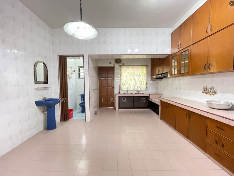 2.5-storey Terraced House for Sale in Taman Selayang Jaya (Selayang) - William Sim - Kitchen - PropertyGuru.com.my