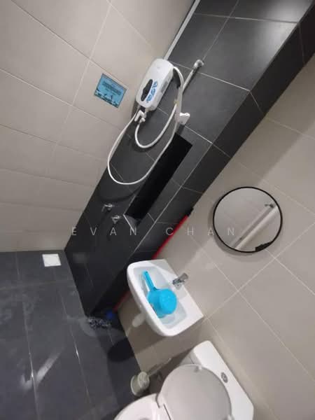 Kediaman Servis untuk Dijual di Pacific Star (Service Residence) - Evan Chan - Bathroom - PropertyGuru.com.my