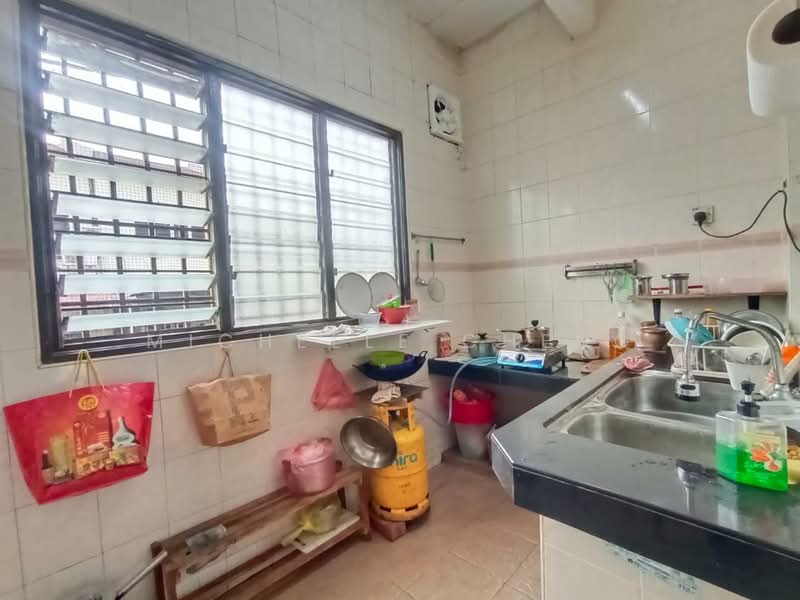 Rumah Teres 2 Tingkat untuk Dijual di Taman Silibin Ria (Ipoh) - Michelle Cheng - Kitchen - PropertyGuru.com.my