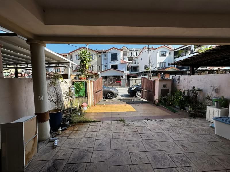 2.5-storey Terraced House for Sale in Batu Caves (Selangor) - Masnizah Arifin - Exterior - PropertyGuru.com.my
