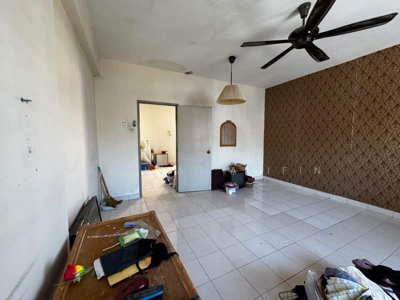 2.5-storey Terraced House for Sale in Batu Caves (Selangor) - Masnizah Arifin - Living Room - PropertyGuru.com.my