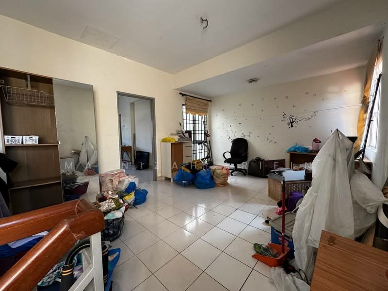 2.5-storey Terraced House for Sale in Batu Caves (Selangor) - Masnizah Arifin - Living Room - PropertyGuru.com.my