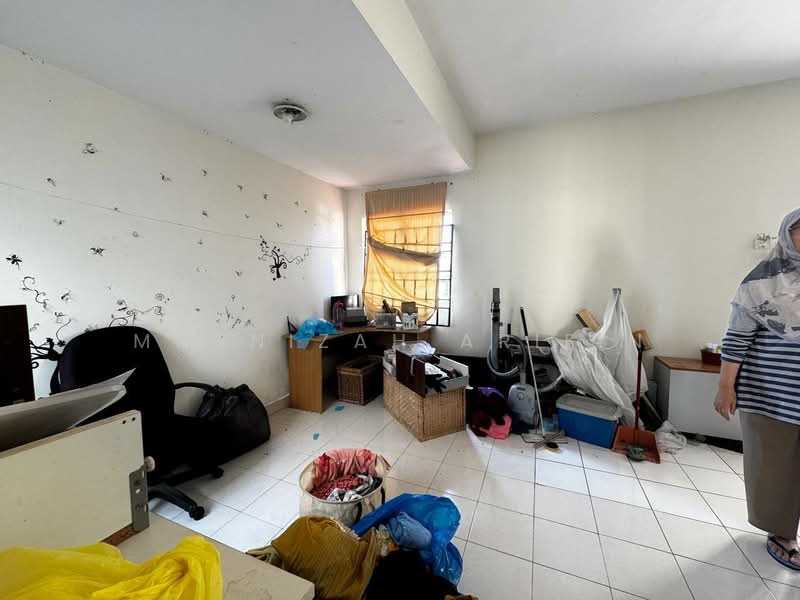 2.5-storey Terraced House for Sale in Batu Caves (Selangor) - Masnizah Arifin - Study - PropertyGuru.com.my