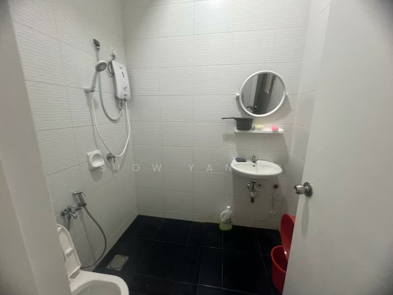 Rumah Teres untuk Dijual di Kota Masai (Pasir Gudang) - Siow Yan Er - Bathroom - PropertyGuru.com.my
