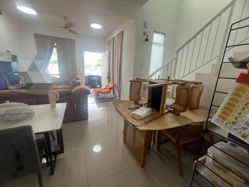 Rumah Teres untuk Dijual di Kota Masai (Pasir Gudang) - Siow Yan Er - Living Room - PropertyGuru.com.my