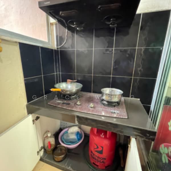 Condominium for Rent at Dynasty Garden Condominium - Grace Wong - Kitchen - PropertyGuru.com.my