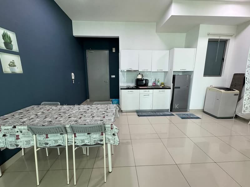 Service Residence for Sale at Cybersquare - Kelvin Pook - Kitchen - PropertyGuru.com.my