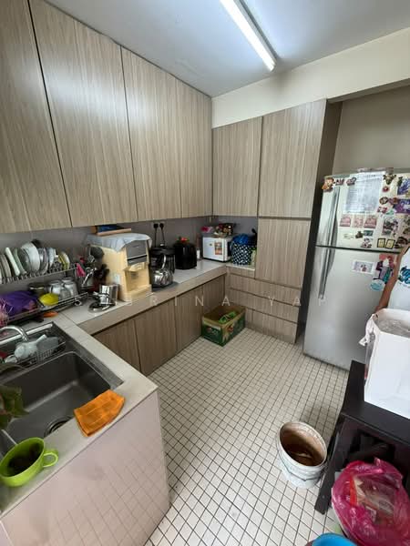 Rumah Flat untuk Dijual di Kinrara Court - Sabrina Yap - Kitchen - PropertyGuru.com.my