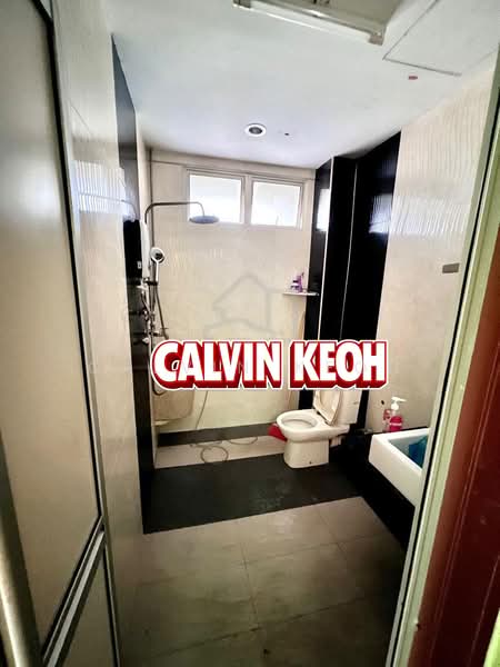 2-storey Terraced House for Sale in Taman Iping (Batu Maung) - Calvin Keoh - Bathroom - PropertyGuru.com.my