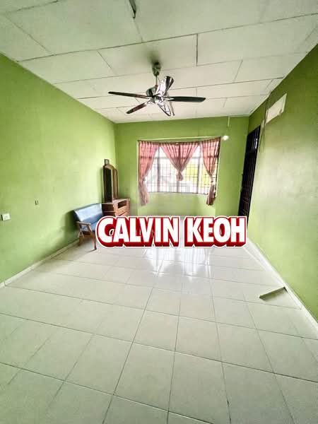 2-storey Terraced House for Sale in Taman Iping (Batu Maung) - Calvin Keoh - Living Room - PropertyGuru.com.my