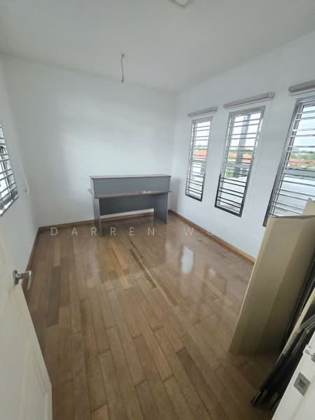 Rumah Teres 2.5 Tingkat untuk Dijual di Taman Sutera Utama (Skudai) - Darren Wong - PropertyGuru.com.my