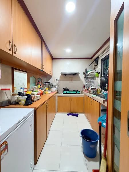Service Residence for Sale at The Embassy (Bangunan Duta Impian) - Stella Chia - Kitchen - PropertyGuru.com.my