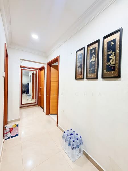 Service Residence for Sale at The Embassy (Bangunan Duta Impian) - Stella Chia - Corridor - PropertyGuru.com.my