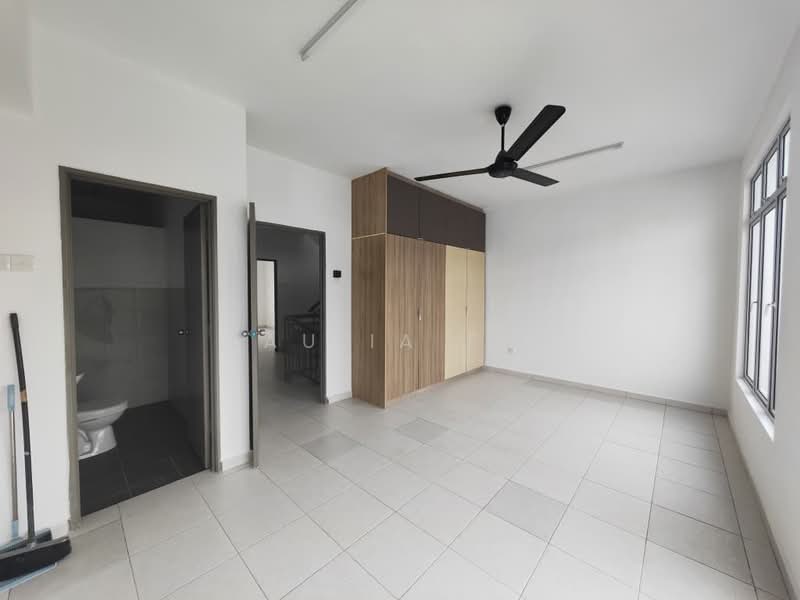 3-storey Terraced House for Rent in Rawang (Selangor) - Lau Ia Ein - Interior - PropertyGuru.com.my