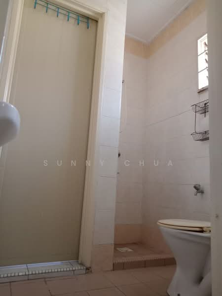 2-storey Terraced House for Rent in Taman Putra Prima (Puchong) - Sunny Chua - Bathroom - PropertyGuru.com.my