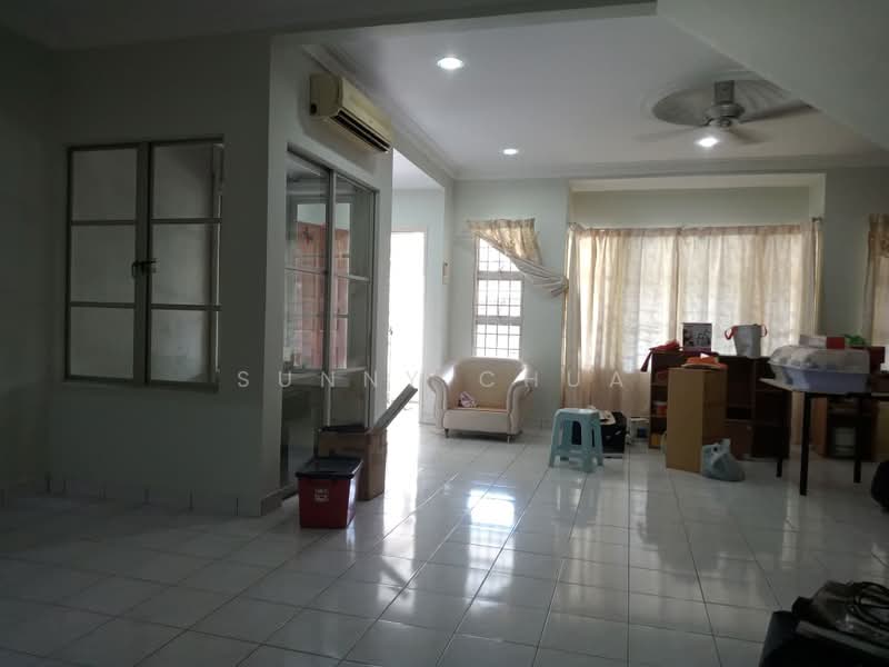 2-storey Terraced House for Rent in Taman Putra Prima (Puchong) - Sunny Chua - Living Room - PropertyGuru.com.my