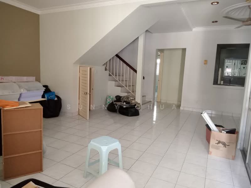 2-storey Terraced House for Rent in Taman Putra Prima (Puchong) - Sunny Chua - Living Room - PropertyGuru.com.my