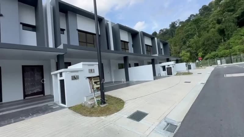 Rumah Berkembar untuk Disewa di Ampang (Selangor) - Charmaine Wong - Exterior - PropertyGuru.com.my