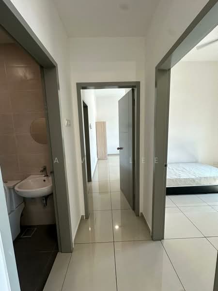 Service Residence for Rent at B11 Parkland Residence - Alvin Lee - Corridor - PropertyGuru.com.my