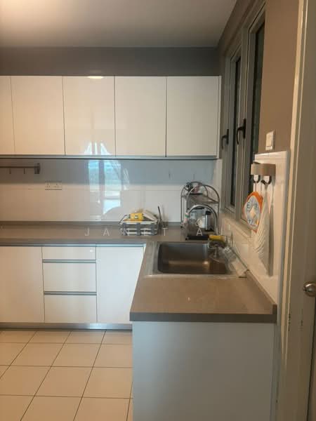 Service Residence for Sale at Greenz (Residensi Flora) @ One South - Janet Au - PropertyGuru.com.my