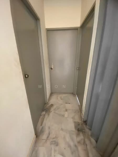 Flat for Sale at Taman Malinja - Woon . - Corridor - PropertyGuru.com.my