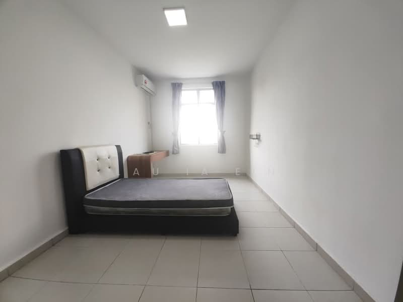 3-storey Terraced House for Rent in Rawang (Selangor) - Lau Ia Ein - Bedroom - PropertyGuru.com.my