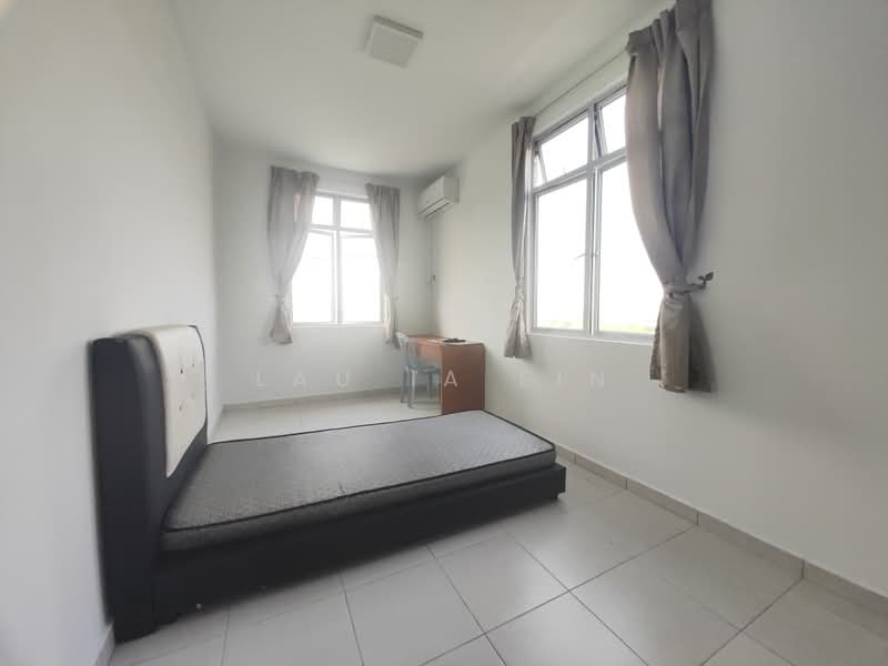 3-storey Terraced House for Rent in Rawang (Selangor) - Lau Ia Ein - Bedroom - PropertyGuru.com.my