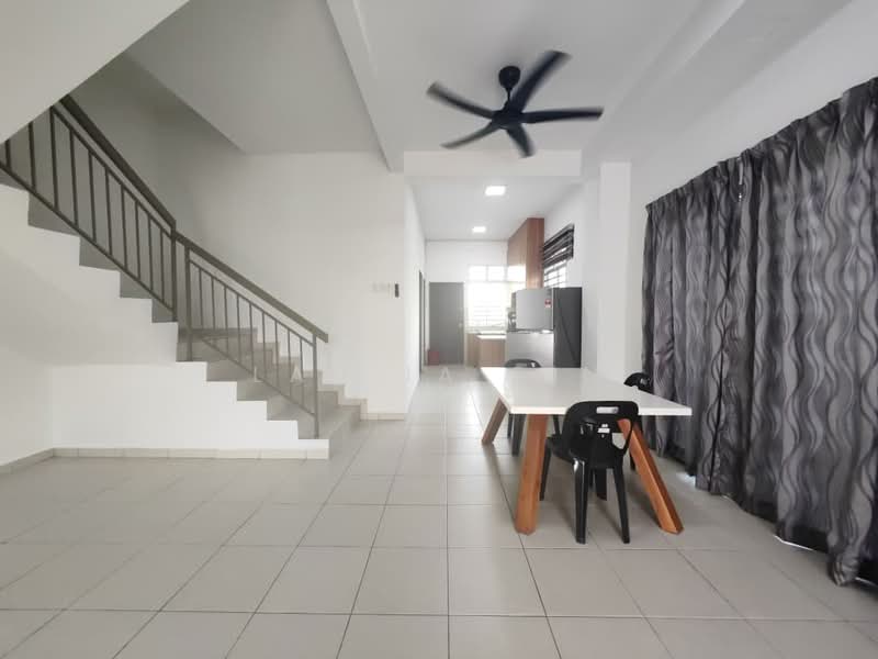 3-storey Terraced House for Rent in Rawang (Selangor) - Lau Ia Ein - Interior - PropertyGuru.com.my