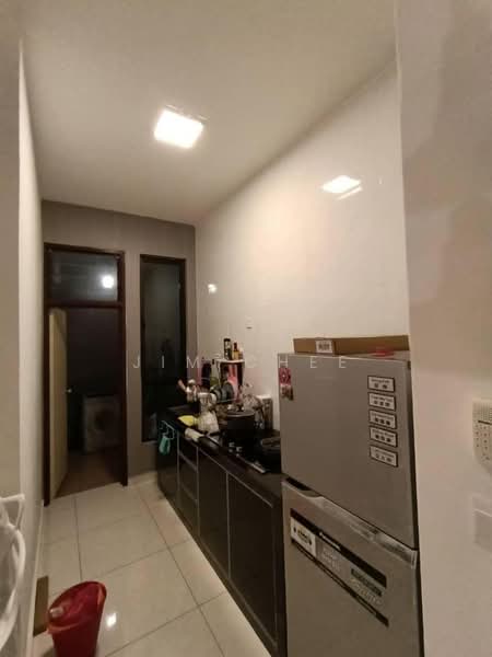 Service Residence for Rent at D'Summit Residences - Jim Chee - Kitchen - PropertyGuru.com.my
