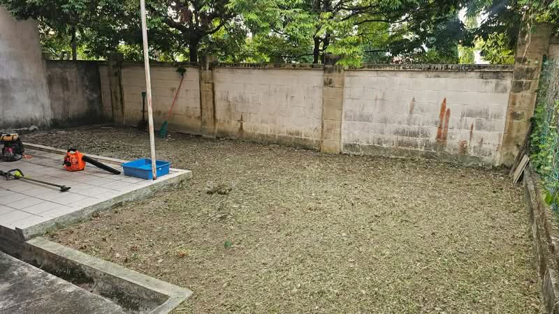 Townhouse for Sale in Bandar Country Homes (Rawang) - SK Luk - Exterior - PropertyGuru.com.my