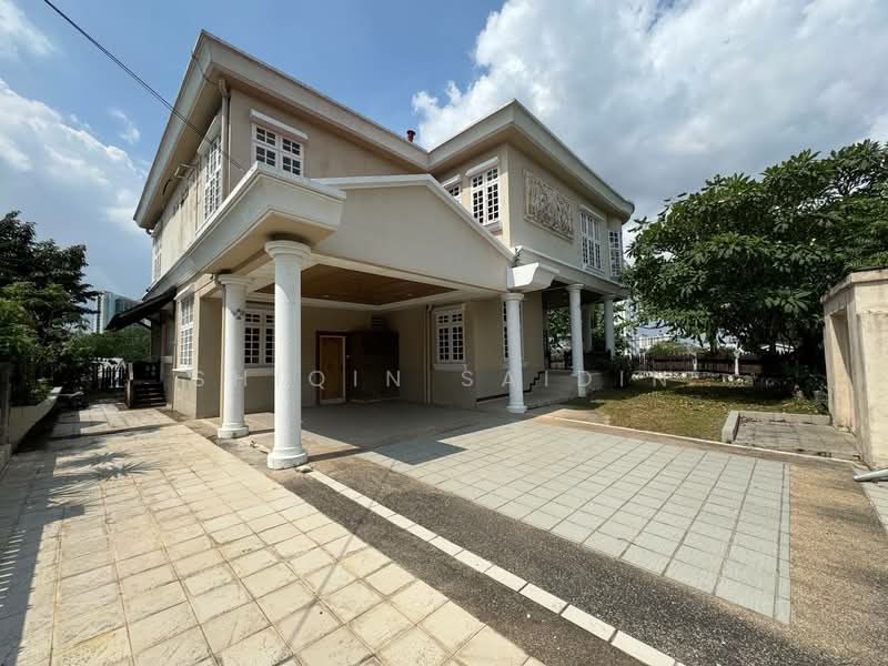 Bungalow House for Sale in Seksyen 2 (Shah Alam) - Shiqin Saidin - Exterior - PropertyGuru.com.my
