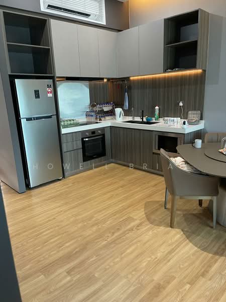 Servis Apartment untuk Dijual di City of Dreams - howell brian - Kitchen - PropertyGuru.com.my