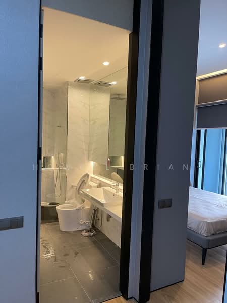 Servis Apartment untuk Dijual di City of Dreams - howell brian - Bathroom - PropertyGuru.com.my