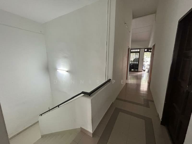 Bungalow for Sale in Taman Abad (Johor Bahru) - Dennis Peh - Corridor - PropertyGuru.com.my