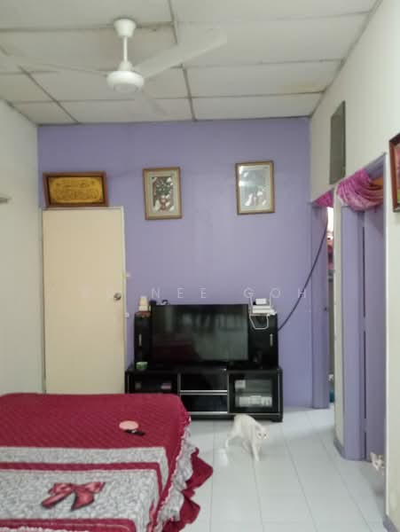 Servis Apartment untuk Dijual di Batu Caves Centerpoint - Su Nee Goh - Living Room - PropertyGuru.com.my