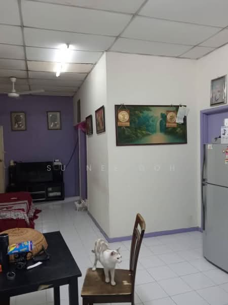Servis Apartment untuk Dijual di Batu Caves Centerpoint - Su Nee Goh - Living Room - PropertyGuru.com.my