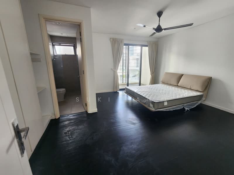 Semi-Detached House for Sale in Lake Fields (Sungai Besi) - Suki Tan - Bedroom - PropertyGuru.com.my