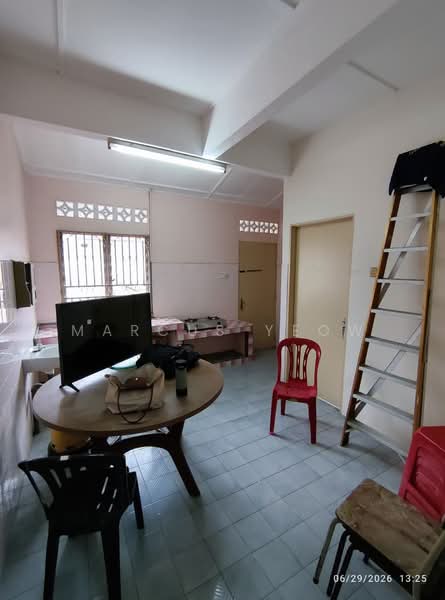 1-storey Terraced House for Sale in Taman Bukit Sentosa (Seremban) - Marcus Yeow - Kitchen - PropertyGuru.com.my