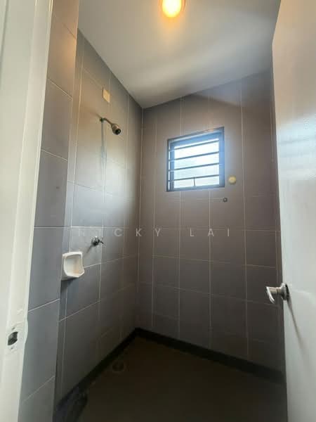 2-storey Terraced House for Sale in Rawang (Selangor) - Nicky Lai - Bathroom - PropertyGuru.com.my