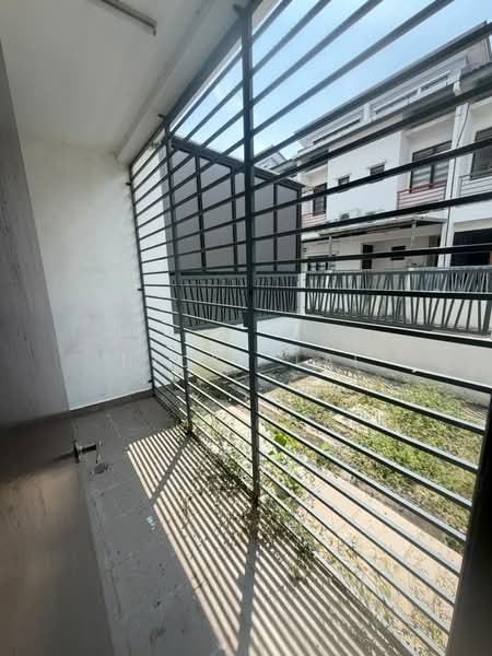 2-storey Terraced House for Sale in Rawang (Selangor) - Nicky Lai - Balcony - PropertyGuru.com.my