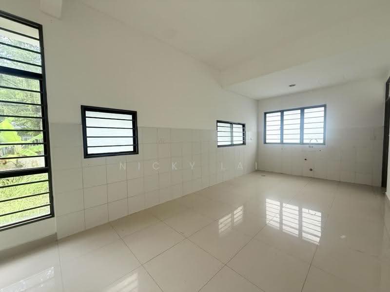 2-storey Terraced House for Sale in Rawang (Selangor) - Nicky Lai - Kitchen - PropertyGuru.com.my