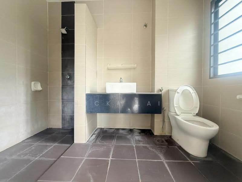 2-storey Terraced House for Sale in Rawang (Selangor) - Nicky Lai - Bathroom - PropertyGuru.com.my