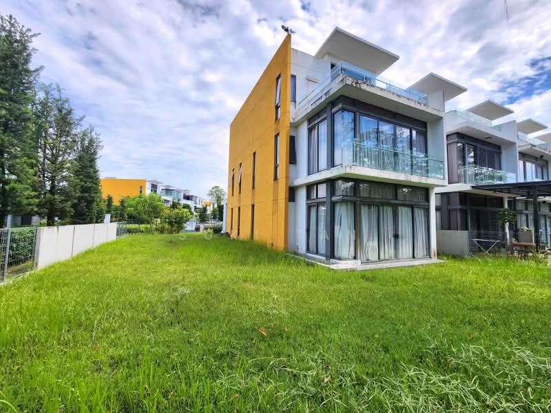 Rumah Teres 3 Tingkat untuk Dijual di Lake Fields (Sungai Besi) - Suki Tan - PropertyGuru.com.my