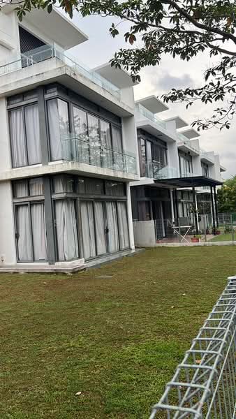 Rumah Teres 3 Tingkat untuk Dijual di Lake Fields (Sungai Besi) - Suki Tan - PropertyGuru.com.my