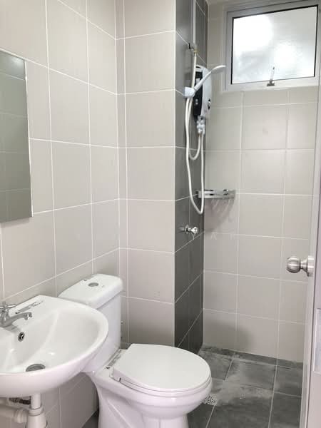 Pangsapuri untuk Disewa di Residensi Vista Wirajaya - Kathy Yap - Bathroom - PropertyGuru.com.my